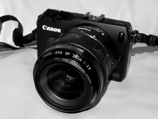EOS M + EF28mm F2.8